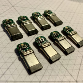 8 vyrobených modulů USBtag